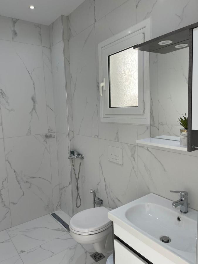 Villa Eden Breeze Sarandë Exteriör bild