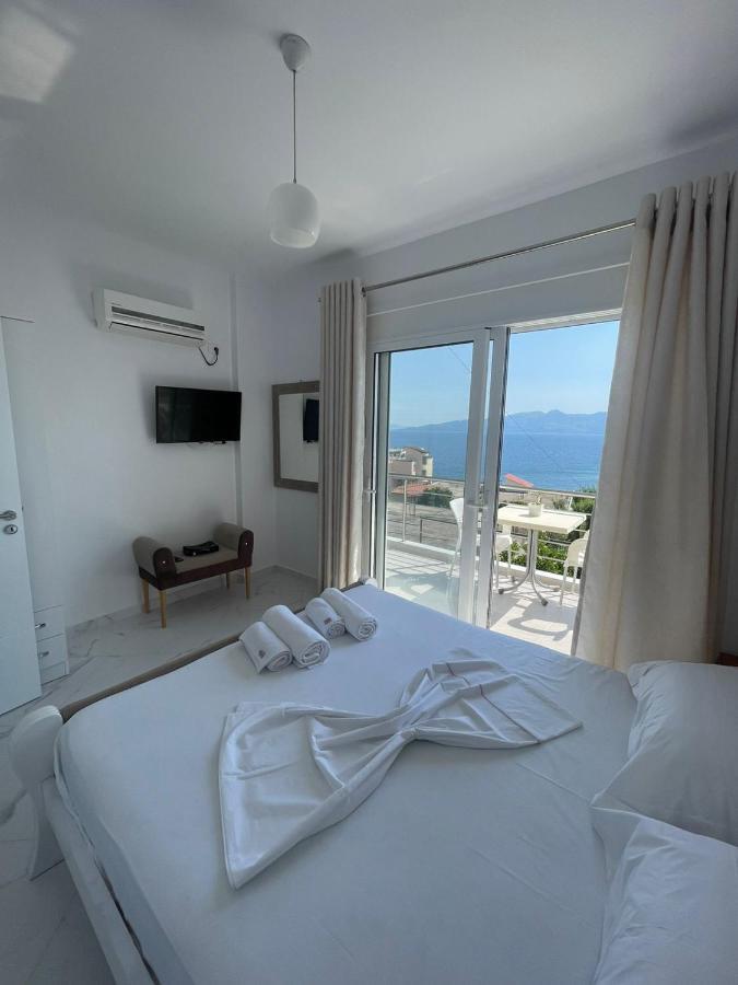 Villa Eden Breeze Sarandë Exteriör bild