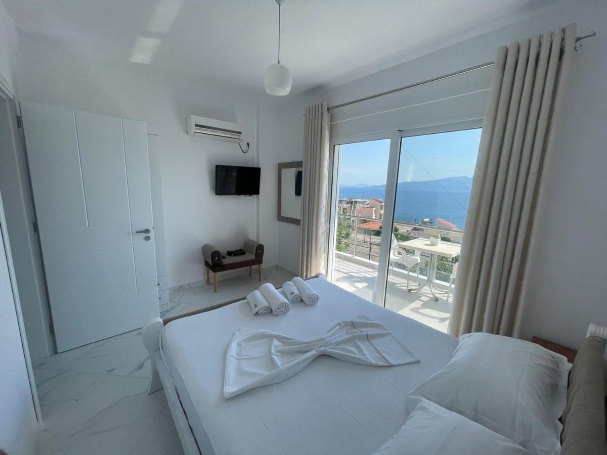 Villa Eden Breeze Sarandë Exteriör bild